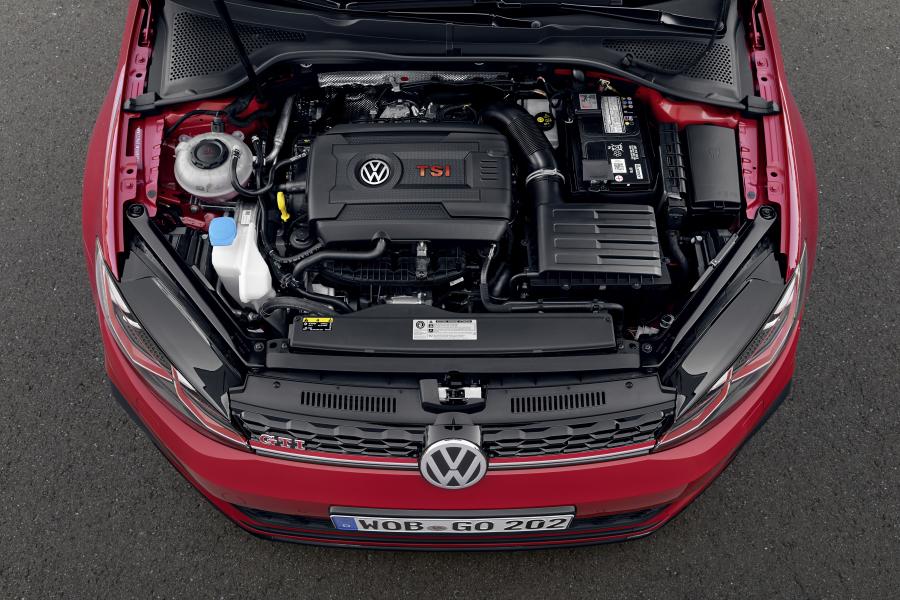 Моторный отсек Volkswagen Golf GTI TCR 3-Door (Typ 5G) 2019 года  (WW) (фото 35 из 107)